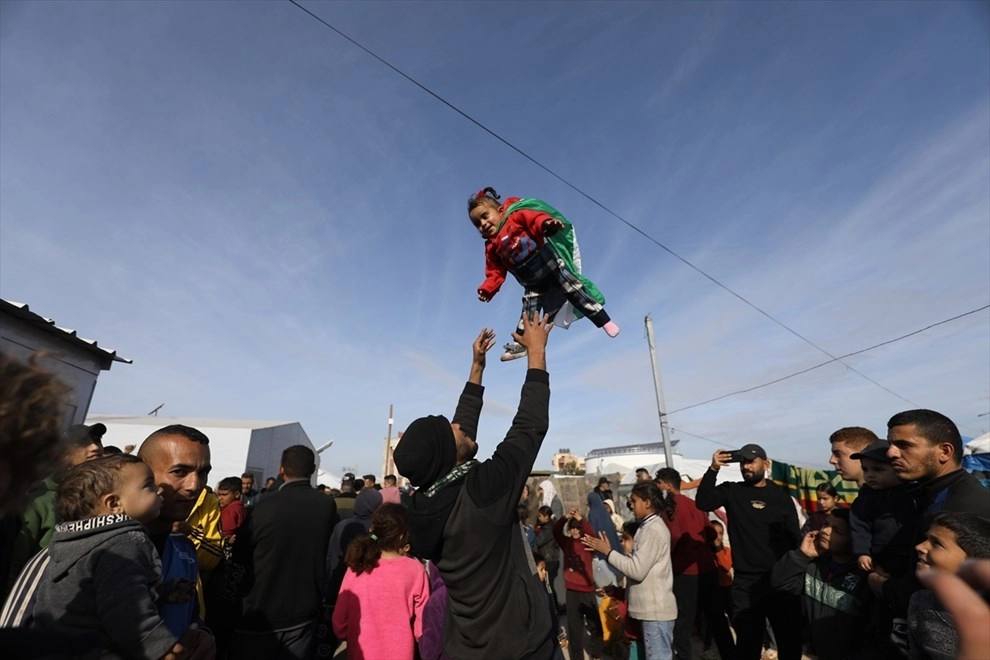 Počelo povijesno primirje u Gazi, Palestinci slave. Hamas će danas pustiti prve taoce
